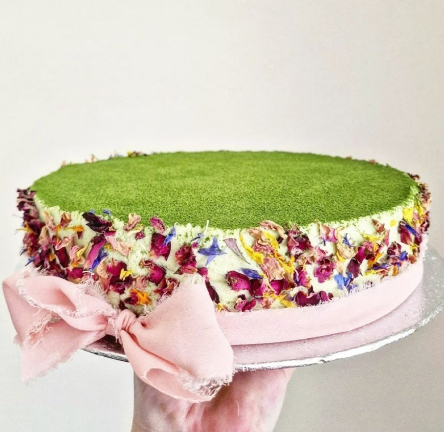 Whole Matcha & White Chocolate Cheesecake 9"
