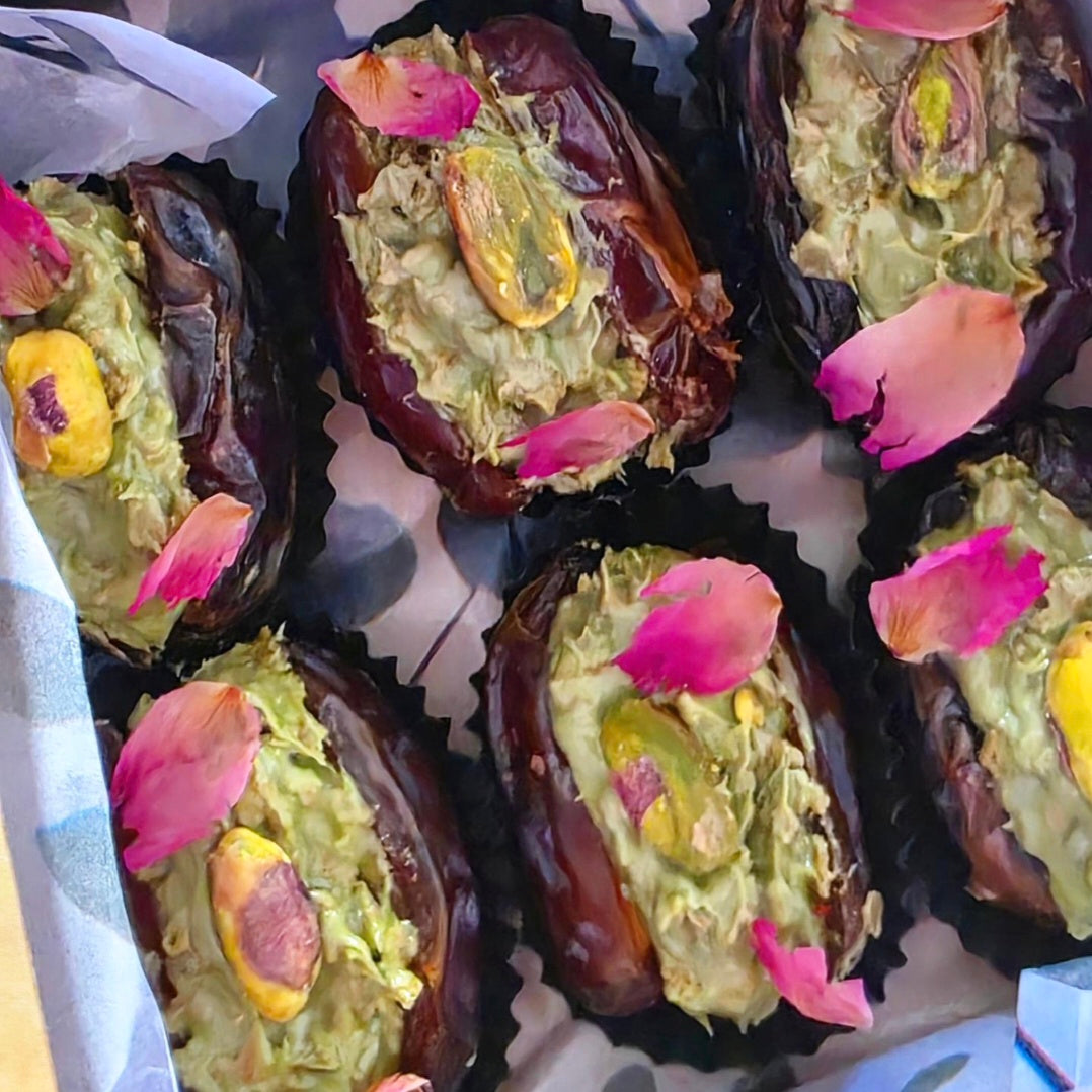 Pistachio Feuilletine Medjool Dates